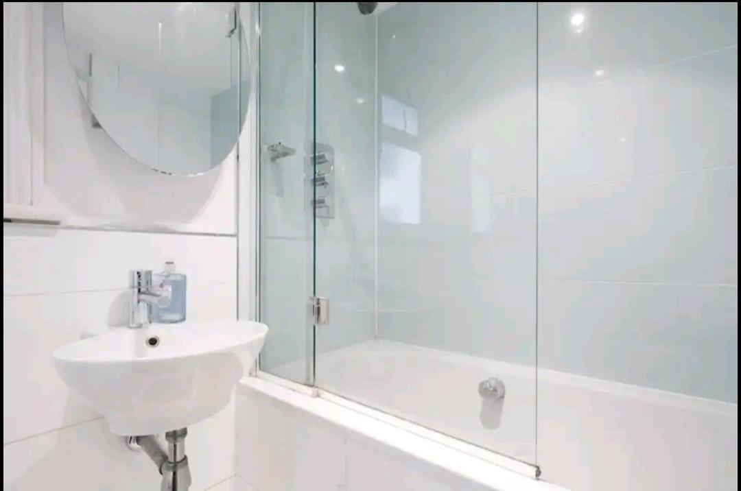 Stylish Room With Private Bath & Terrace In Super Central Clapham Junction Minutes From Victoria, Waterloo 伦敦 外观 照片