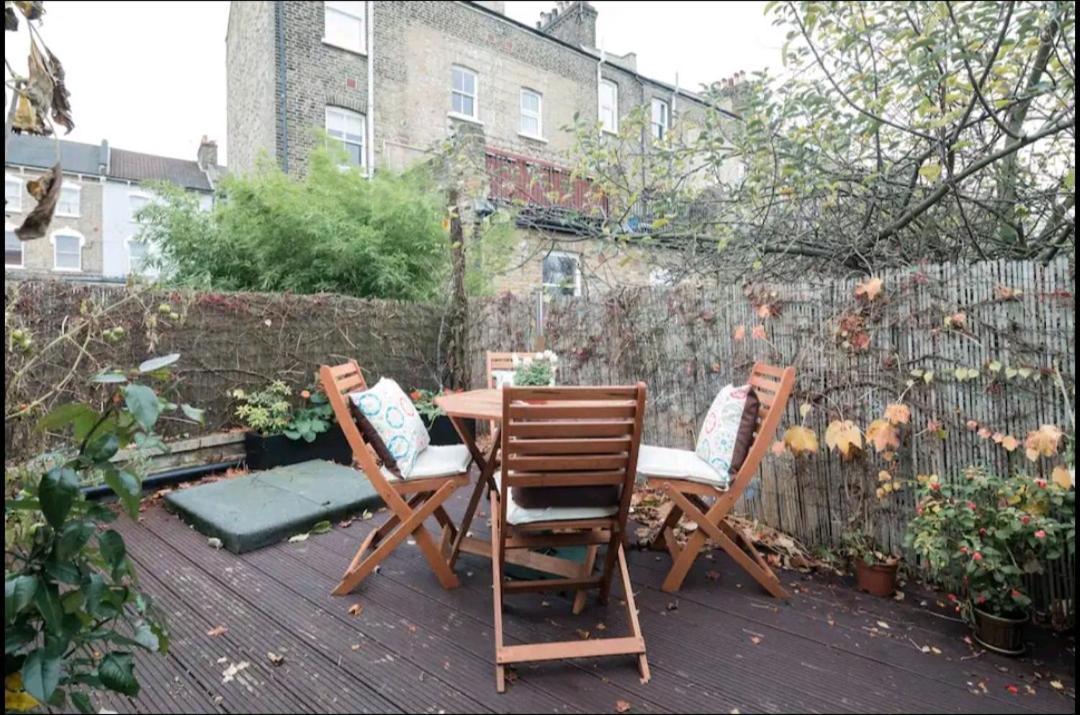 Stylish Room With Private Bath & Terrace In Super Central Clapham Junction Minutes From Victoria, Waterloo 伦敦 外观 照片
